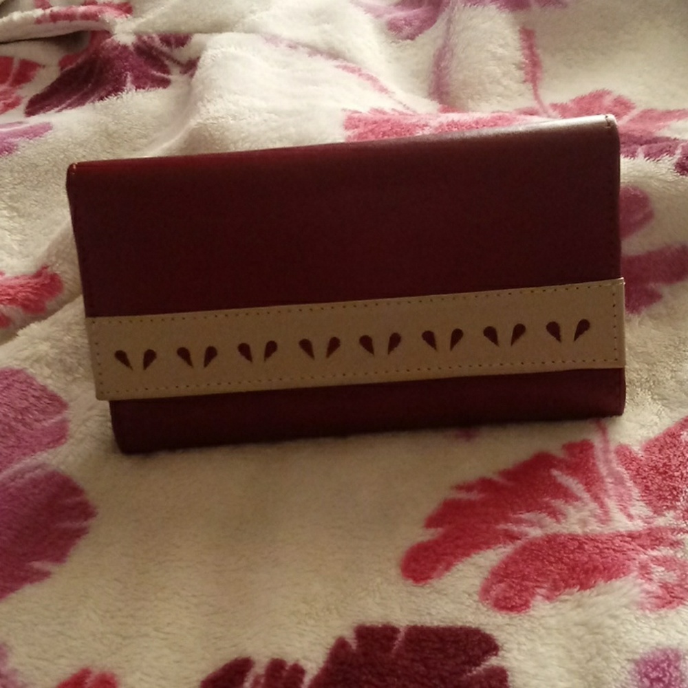 I M Bisonte Woman's Wallet
